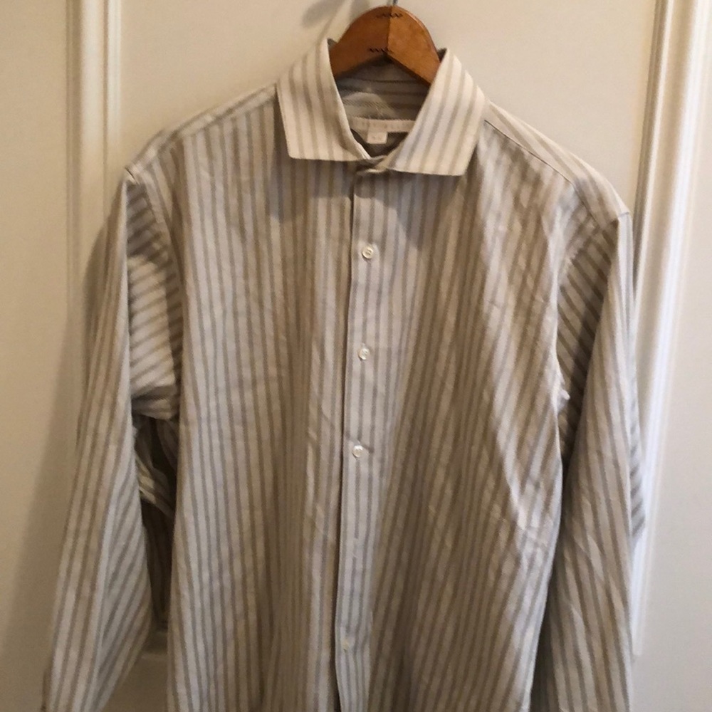 Men’s summer weight dress shirt